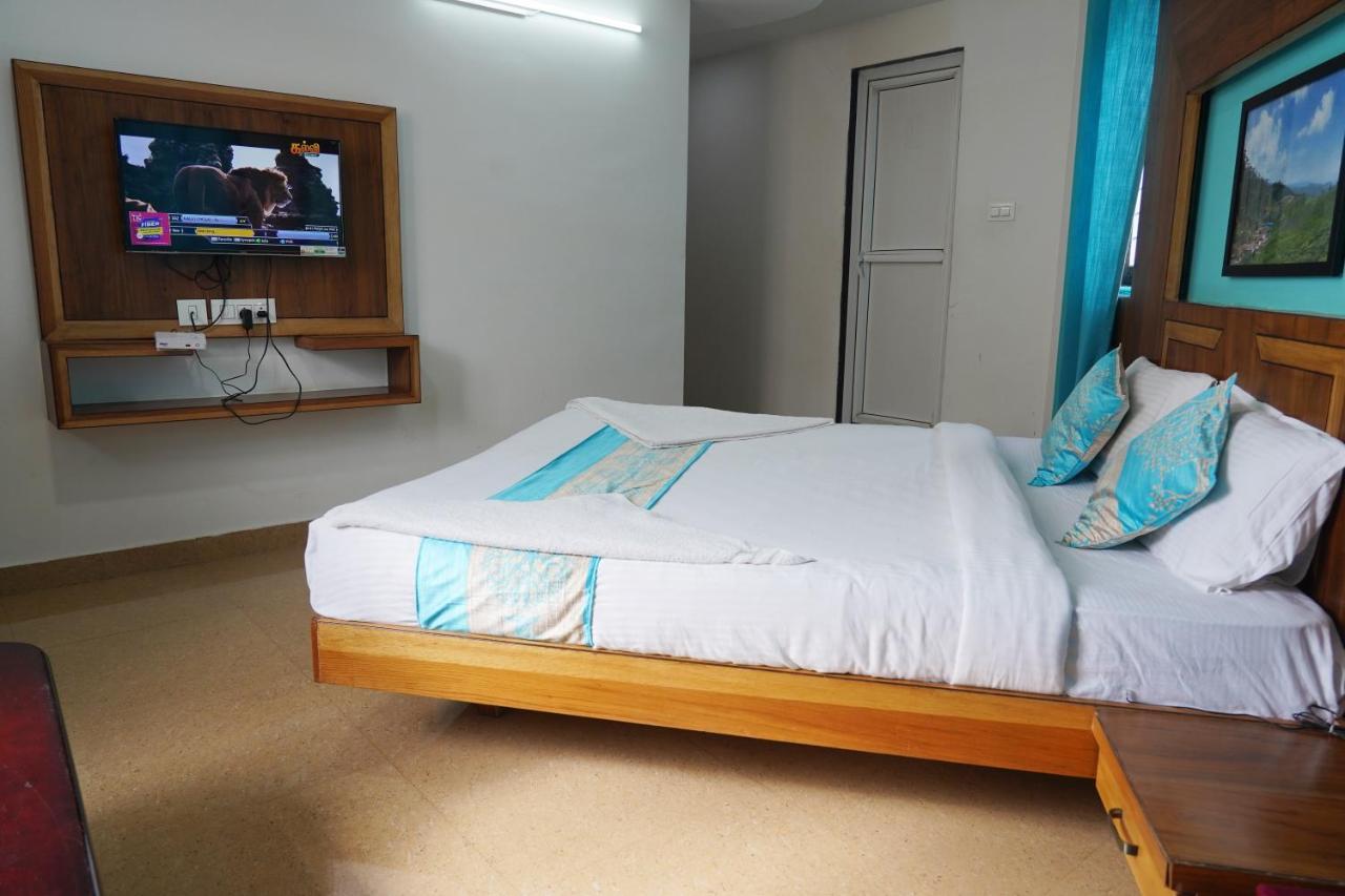 Anika Palace By Pepe Inn Hotel Уті Екстер'єр фото