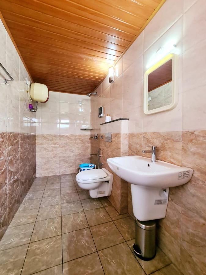 Anika Palace By Pepe Inn Hotel Уті Екстер'єр фото